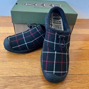Keen Howser III Slide Slippers Women's Shoes. Size 8 Plaid Black